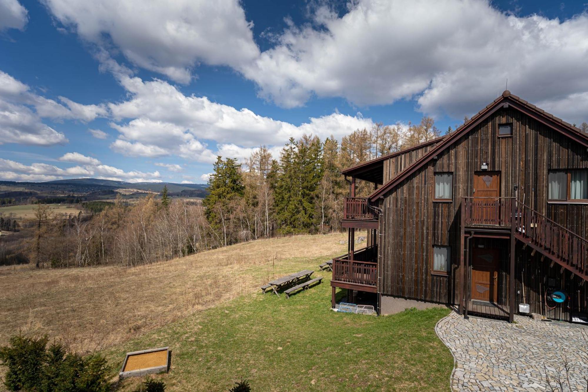 Apartmany Modrinova Archa S Privatni Saunou Vaclavov u Bruntalu Экстерьер фото